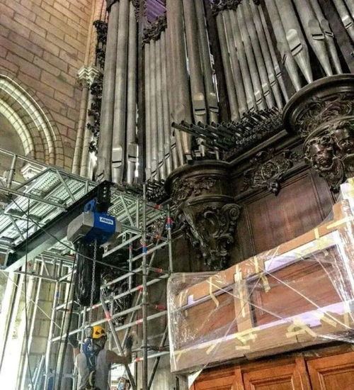 巴黎圣母院修復(fù)工作持續(xù)推進(jìn)，巨型管風(fēng)琴拆除需時(shí)五個(gè)月